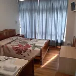 Pumar Konukevi 2*